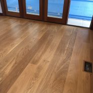 Detailed picture of select grade white oak flooring